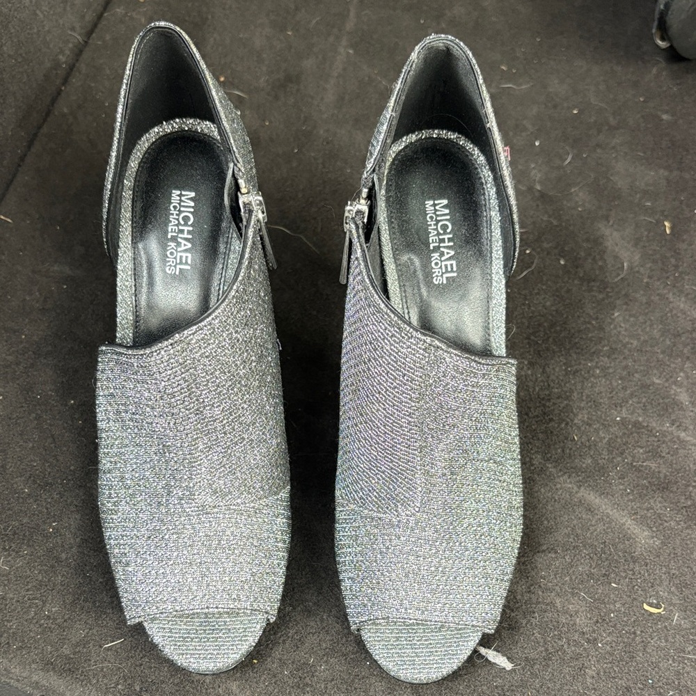 Michael Kors Glittering Silver Heels